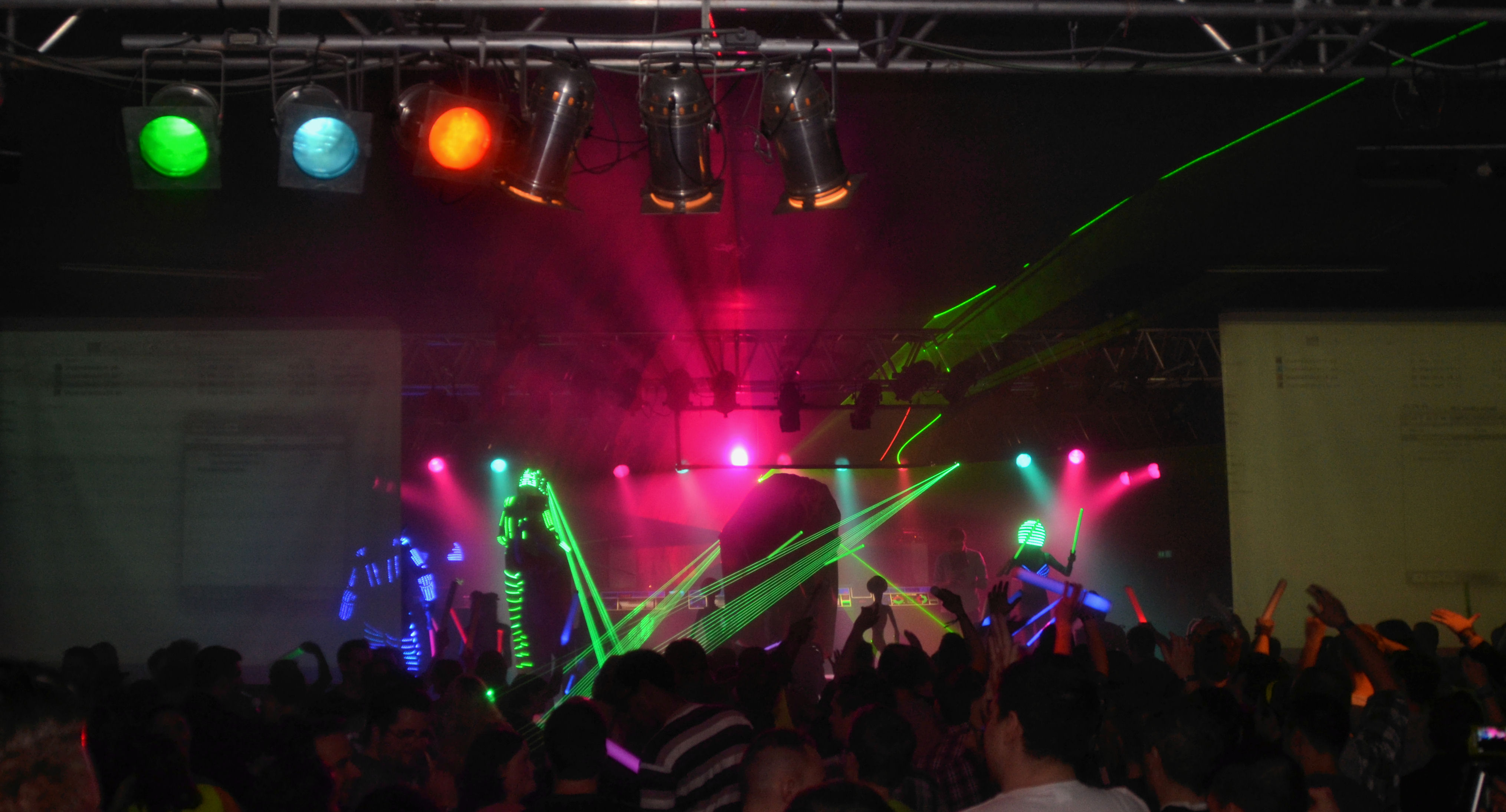 Mehr als eine normale Party: Die Deep Space Night. Mehr als eine normale Party: Die Deep Space Night.