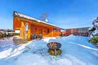 Aussenansicht des Chalets im Winter