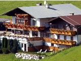 Der Bergbauernhof Irxner liegt in sehr ruhiger und sonniger Lage auf 1.100 Meter Höhe Der Bergbauernhof Irxner liegt in sehr ruhiger und sonniger Lage auf 1.100 Meter Höhe