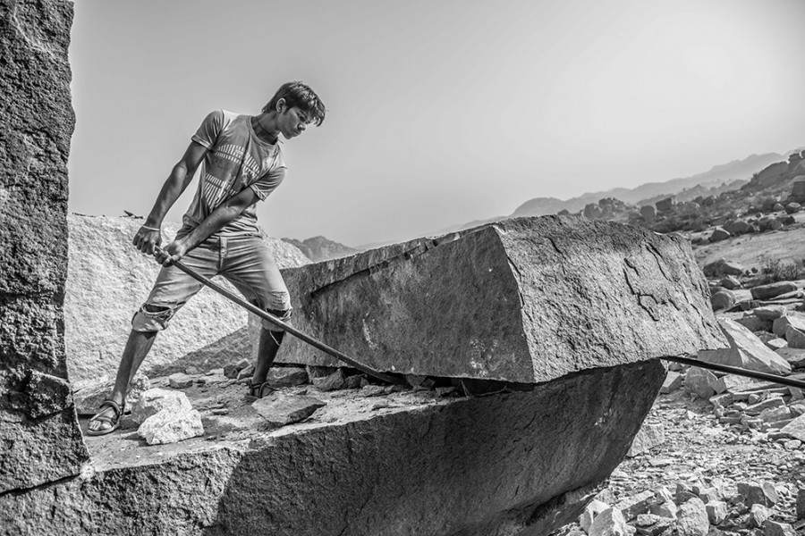 Künstler Fabien Dupoux - Rock Men 1 - Serie: Wild Life Künstler Fabien Dupoux - Rock Men 1 - Serie: Wild Life