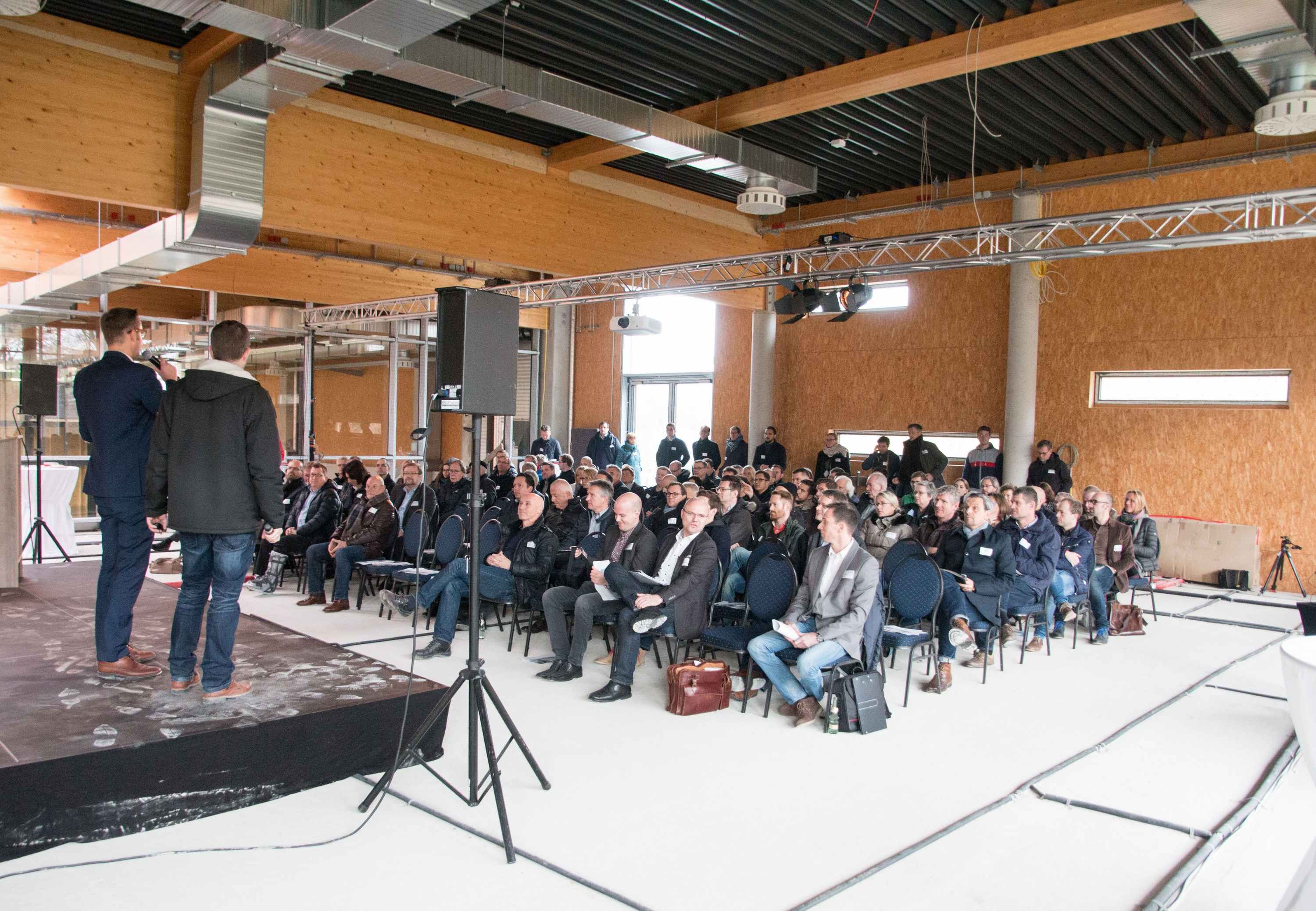Gut besucht: Die fünfte Veranstaltung der Brüninghoff Impulsreihe zog wieder zahlreiche Gäste an. (B Gut besucht: Die fünfte Veranstaltung der Brüninghoff Impulsreihe zog wieder zahlreiche Gäste an. (B