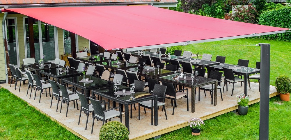 Das Sunshield bietet bis zu 40% mehr Platz für Ihre Gäste. Bis zu 84m² Schatten möglich.