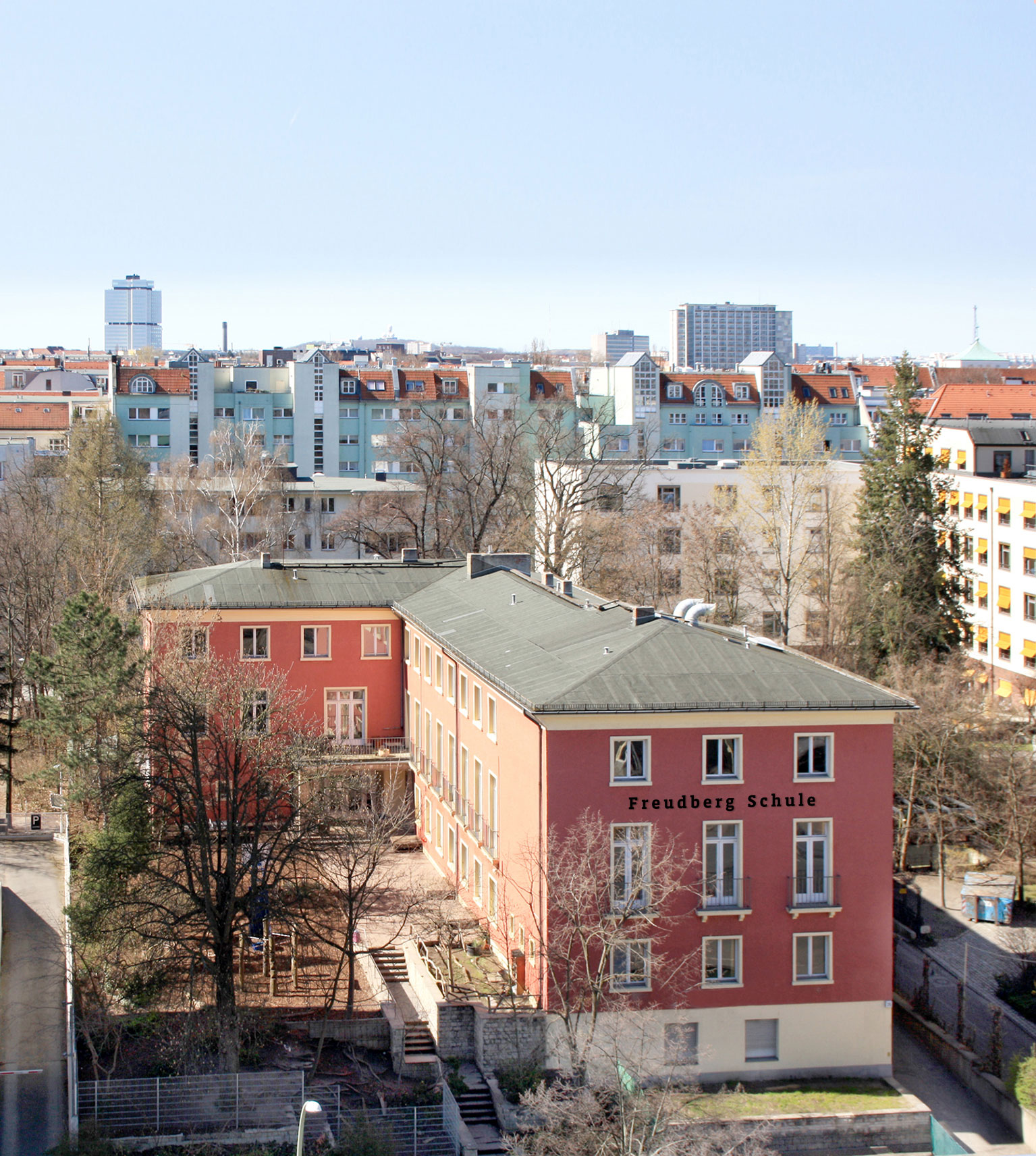 Außenansicht der Freudberg Gemeinschaftsschule Außenansicht der Freudberg Gemeinschaftsschule
