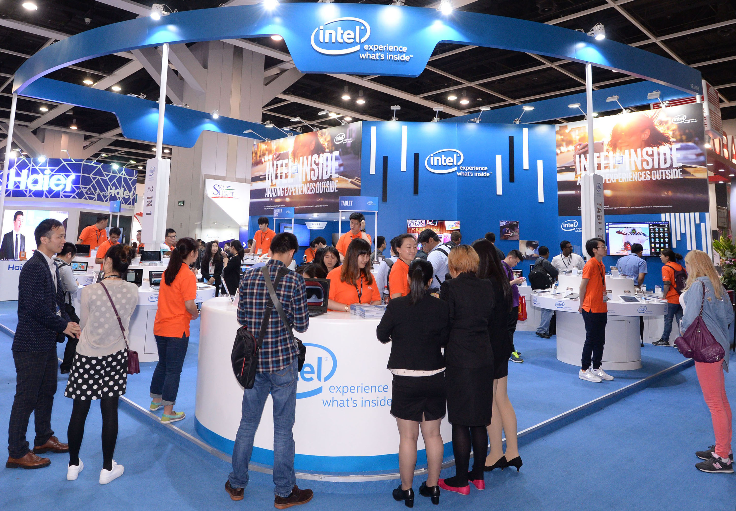 Ein Höhepunkt der HKTDC Hong Kong Electronics Fair (SE) ist die Hall of Fame mit internationalen Mar Ein Höhepunkt der HKTDC Hong Kong Electronics Fair (SE) ist die Hall of Fame mit internationalen Mar