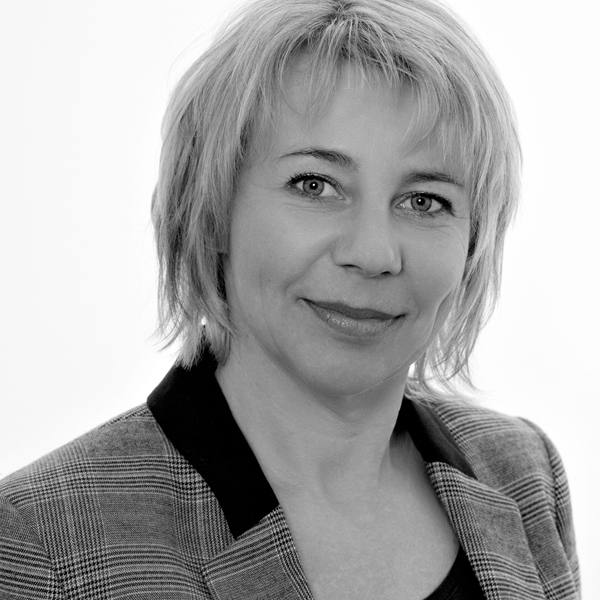 Anja Zschäck, Leitung Organisation und Marketing bei der PRIOR1 GmbH Anja Zschäck, Leitung Organisation und Marketing bei der PRIOR1 GmbH