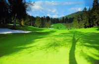 Golfplatz in der Sonne