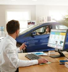 Die Software-as-a-Service-Lösung WEBFLEETerlaubt es Flottenbesitzern, ihre Fahrzeugflottendaten effi