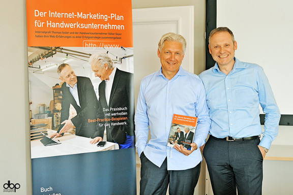 So fing es 2014 mit Internet-Marketing im Handwerk an: Volker Geyer und Thomas Issler (Bildquelle: @ So fing es 2014 mit Internet-Marketing im Handwerk an: Volker Geyer und Thomas Issler (Bildquelle: @
