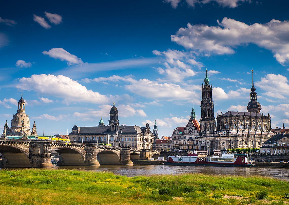 Dresden?Veranstaltungsort der DG PARO Jahrestagung 2017 (Bildquelle: fotolia.com/seqoya) Dresden?Veranstaltungsort der DG PARO Jahrestagung 2017 (Bildquelle: fotolia.com/seqoya)