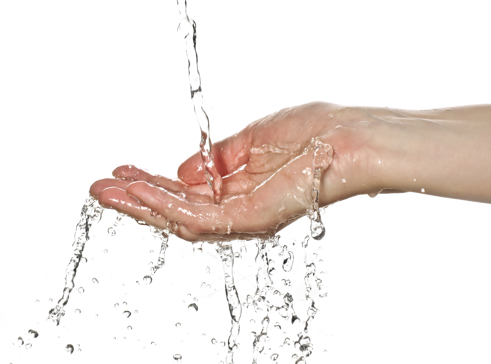 Weiches Wasser und keine Kalkschäden dank Wasseraufbereitung (Bildquelle: Selfio_©VeraKuttelvaserova Weiches Wasser und keine Kalkschäden dank Wasseraufbereitung (Bildquelle: Selfio_©VeraKuttelvaserova