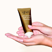 Hair Cure mit der ghd advanced split end therapy