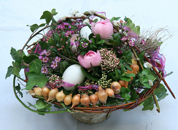 Florale Kunst gibt dem Frühling schöne Akzente Florale Kunst gibt dem Frühling schöne Akzente