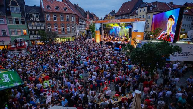 Die Bühne der NDR Niedersachsen Sommertour - Foto (c)Alexander Brodesser