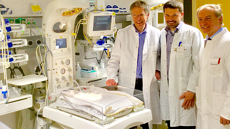 Geburtsmedizin Neonatologie Charité: Prof. Dr. Ch. Bührer, Prof. Dr. Ch. Dame, Prof. Dr. W. Henrich Geburtsmedizin Neonatologie Charité: Prof. Dr. Ch. Bührer, Prof. Dr. Ch. Dame, Prof. Dr. W. Henrich