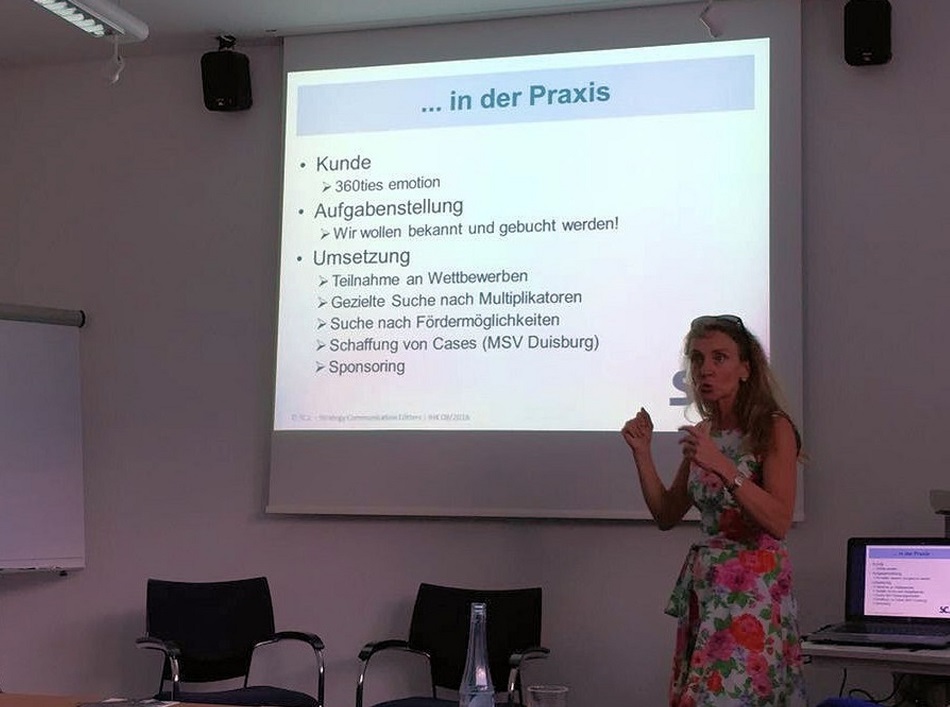 Dr. Christine Lötters beim letzten B2B-Workshop in 2016 Dr. Christine Lötters beim letzten B2B-Workshop in 2016