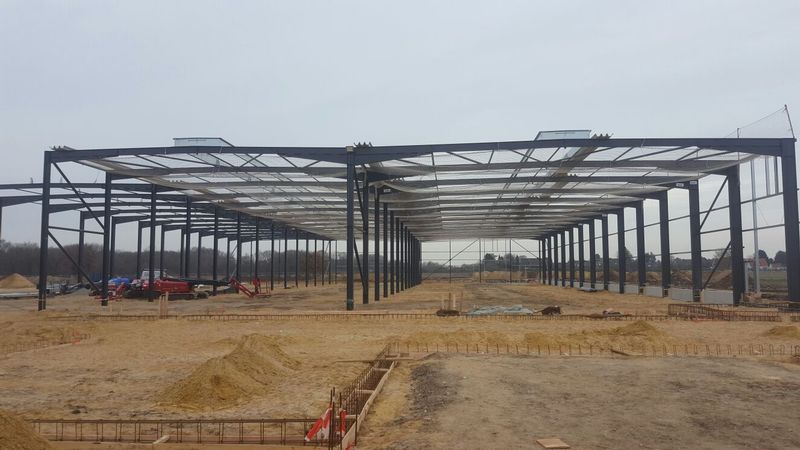 Die Tragwerkskonstruktionen kommen aus der eigenen Produktion von Husen in Surwold im Emsland.