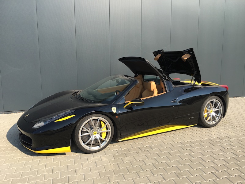 SmartTOP Zusatz-Verdecksteuerung für Ferrari 458 Spider SmartTOP Zusatz-Verdecksteuerung für Ferrari 458 Spider