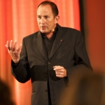 Dr. Karl-Heinz Hellmann, Unternehmensberater (Bildquelle: Dr. Hellmann) Dr. Karl-Heinz Hellmann, Unternehmensberater (Bildquelle: Dr. Hellmann)