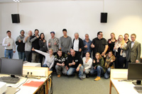 Begeisterte Gesichter: Willi Nusser (7.v.r.) brachte mit seinem Software-Tool eagleControl einzigart Begeisterte Gesichter: Willi Nusser (7.v.r.) brachte mit seinem Software-Tool eagleControl einzigart