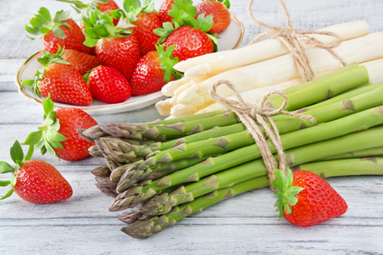 Serviceverpackungen und Tragetaschen für Spargel und Erdbeeren
