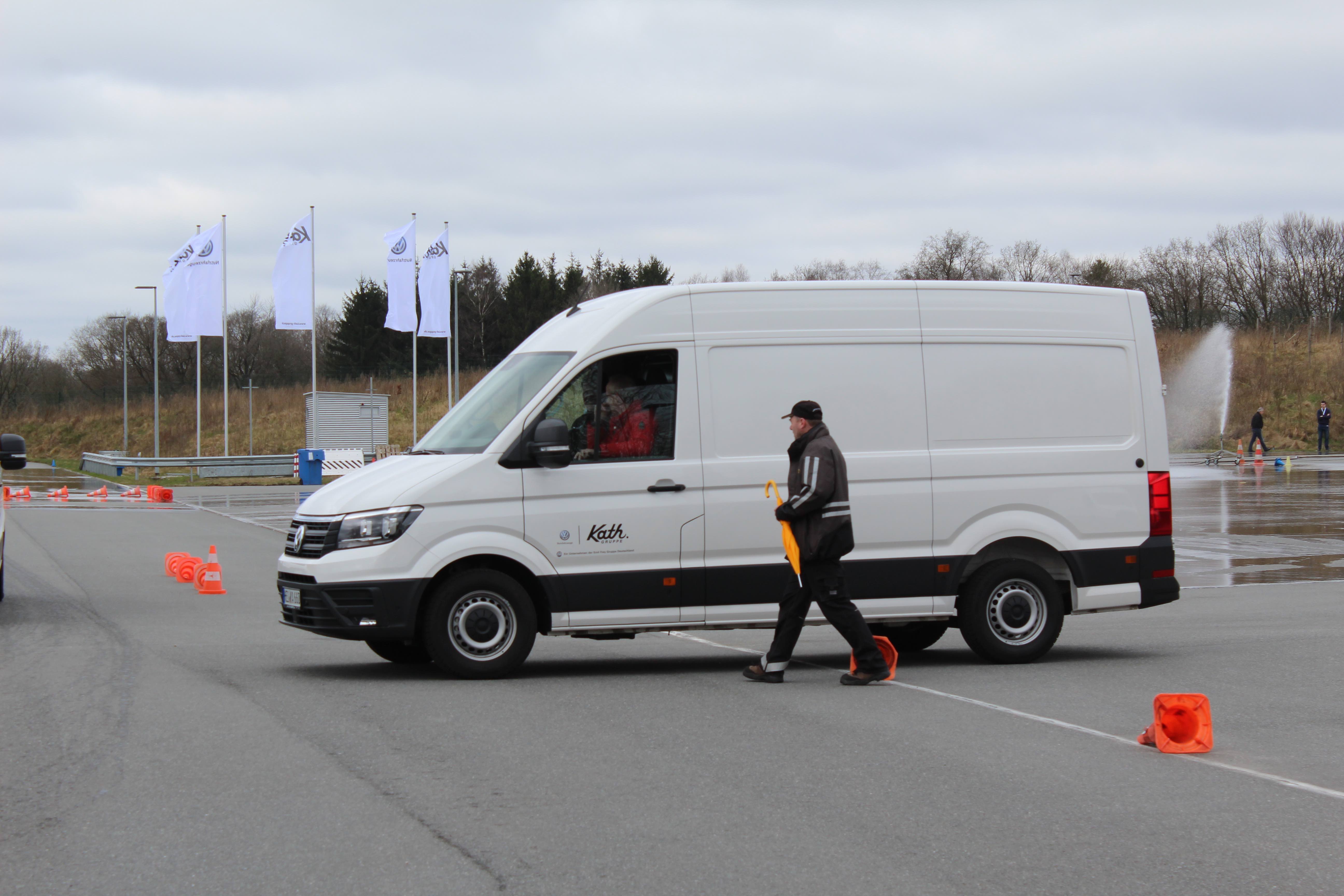 Kath Event: Volkswagen Crafter auf der Fahrsicherheitsanlage des ADAC Schleswig-Holstein e.V.