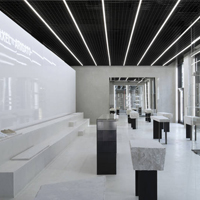 Lichtkonzept_Flagship-Store_Axel_Arigato_London_Luxsystem_SL_20_3_LED Lichtkonzept_Flagship-Store_Axel_Arigato_London_Luxsystem_SL_20_3_LED