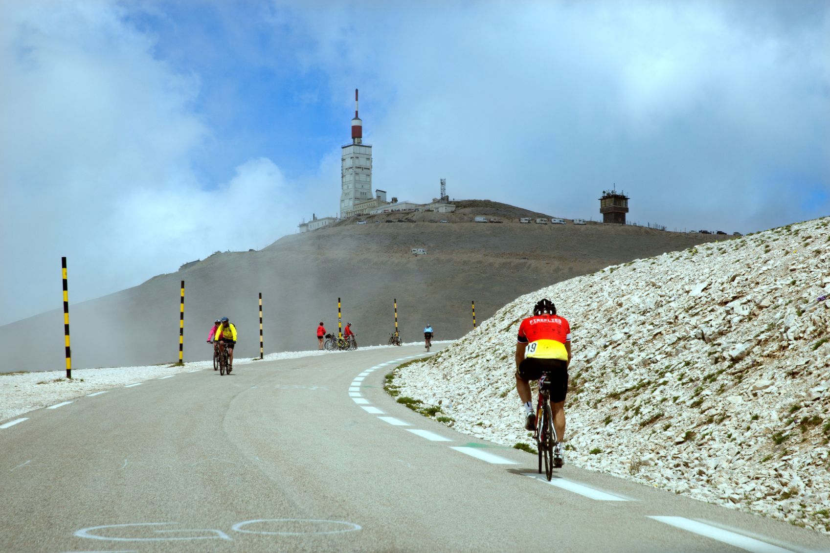 Den mächtigen Mont Ventoux mit dem Rad erobern