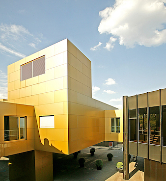 Goldener Pavillon CCD Messe Düsseldorf (©Messe Düsseldorf). Goldener Pavillon CCD Messe Düsseldorf (©Messe Düsseldorf).