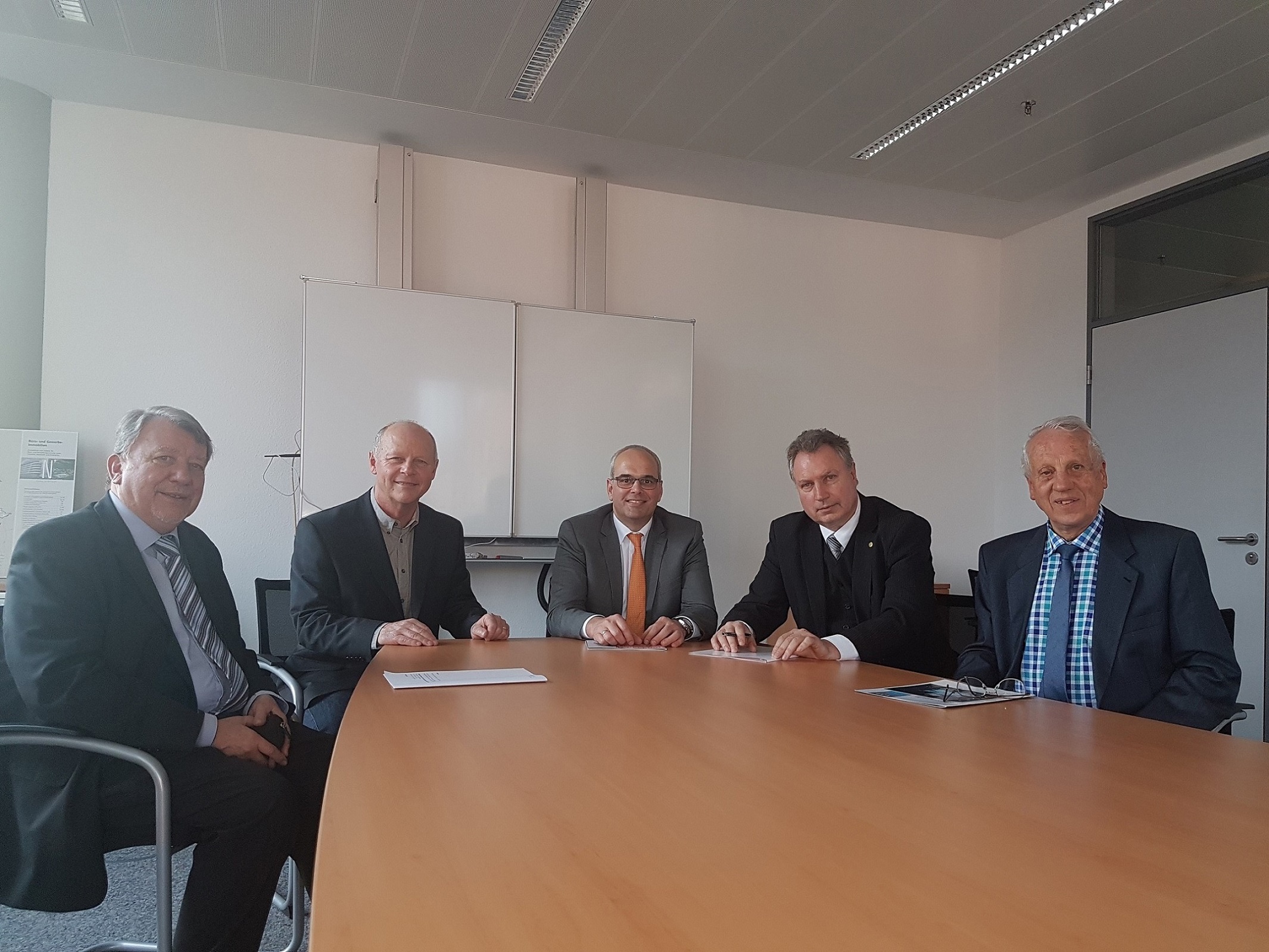 v.l.n.r.:Anton Schrall (IfKom),Thomas Schauer (I.C.S.),Dr. Robert Couronné (NIK),Heinz Leymann (IfKo v.l.n.r.:Anton Schrall (IfKom),Thomas Schauer (I.C.S.),Dr. Robert Couronné (NIK),Heinz Leymann (IfKo