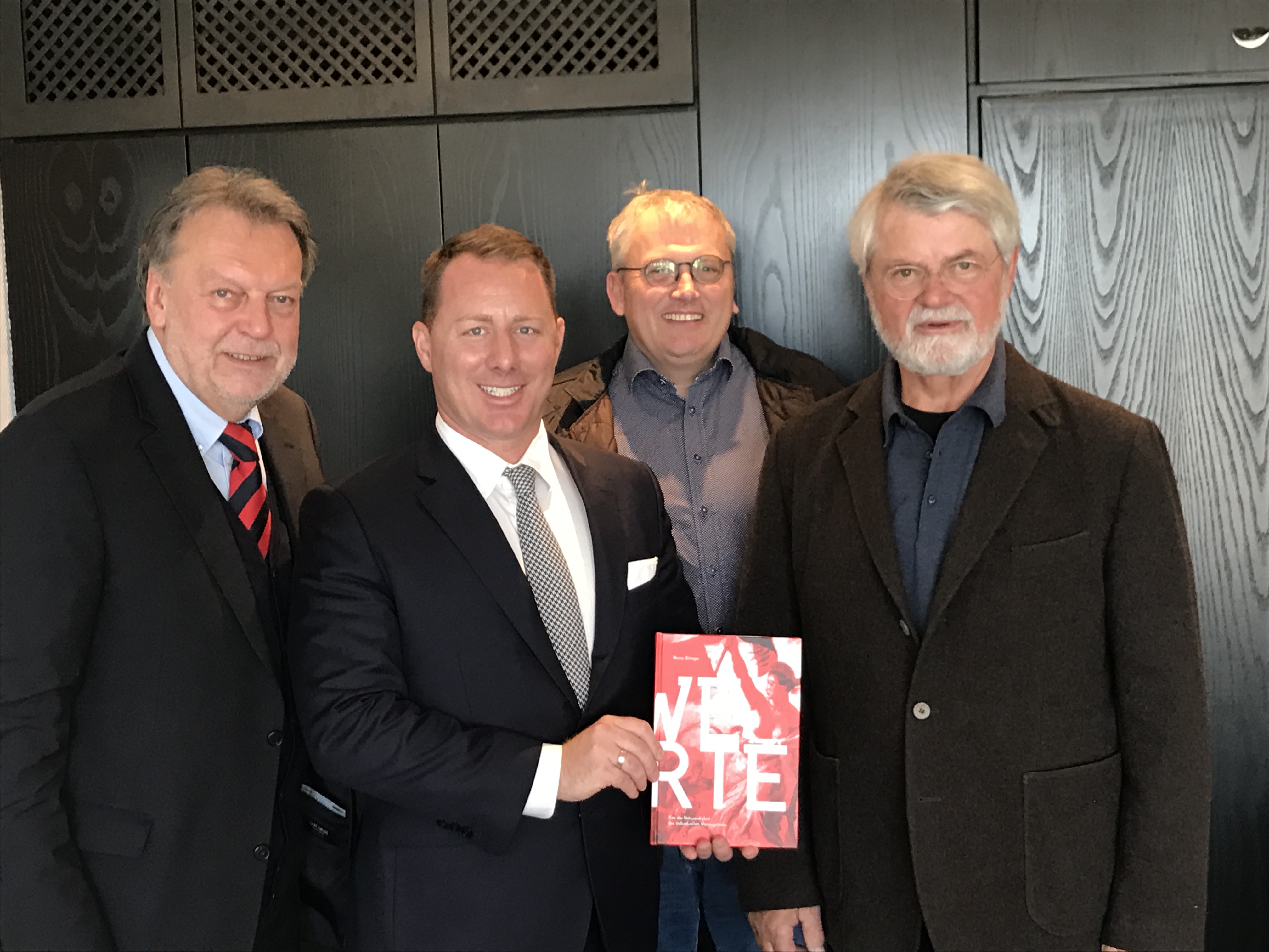 Foto von links: Roland Berlinger (WEMID), WEMID Präsident Marco Altinger, BdSt Vizepräsident Michael Foto von links: Roland Berlinger (WEMID), WEMID Präsident Marco Altinger, BdSt Vizepräsident Michael