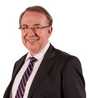 Reinhard Schlottbom ist Vorstandsvorsitzender der PSD Bank Westfalen-Lippe eG Reinhard Schlottbom ist Vorstandsvorsitzender der PSD Bank Westfalen-Lippe eG