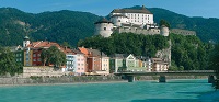 Blick auf Festung und Inn