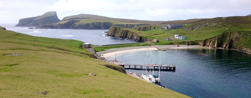 Segelyacht Cherokee auf Fair Isle Segelyacht Cherokee auf Fair Isle