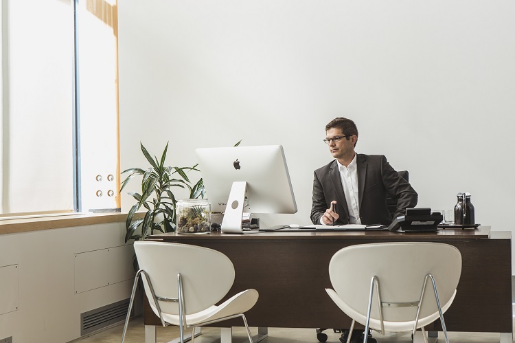 Finanz-Trends 2017 - Hootsuite Finanz-Trends 2017 - Hootsuite