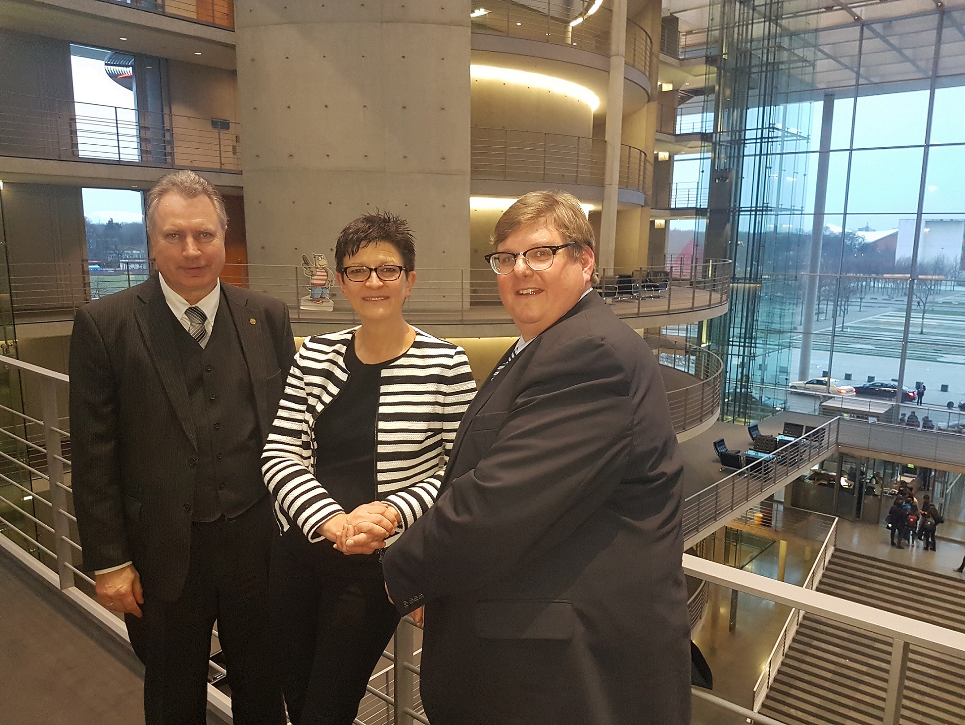 v.l.n.r.: Heinz Leymann (IfKom), Saskia Esken (MdB), Prof. Dr. Ralph Dreher (IPW) v.l.n.r.: Heinz Leymann (IfKom), Saskia Esken (MdB), Prof. Dr. Ralph Dreher (IPW)
