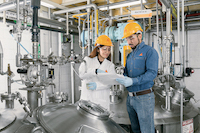 Die neuen Polymerreaktoren im Sika-Werk nahe Mexiko-Stadt (Quelle: Sika Group) Die neuen Polymerreaktoren im Sika-Werk nahe Mexiko-Stadt (Quelle: Sika Group)