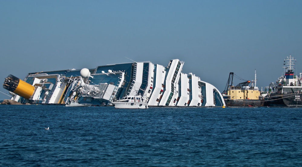Es dauerte über zwei Jahre bis die COSTA CONCORDIA verschrottet werden konnte. Es dauerte über zwei Jahre bis die COSTA CONCORDIA verschrottet werden konnte.