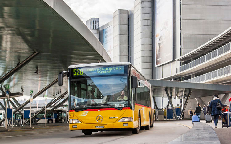 Die PostAuto AG plant und disponiert Fahrzeuge und Personal mit der IVU.suite (Bild: PostAuto AG)