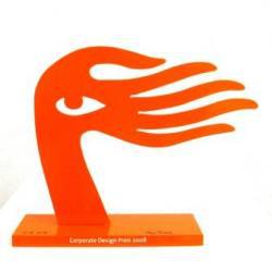 Winner-Skulptur. Exklusiv entworfen vom chinesischen Künstler Ren Rong für den Corporate Design Prei Winner-Skulptur. Exklusiv entworfen vom chinesischen Künstler Ren Rong für den Corporate Design Prei