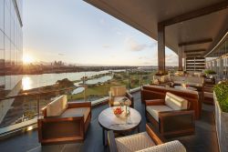 Crown Towers, Crystal Club Terrace (c)Crown Towers