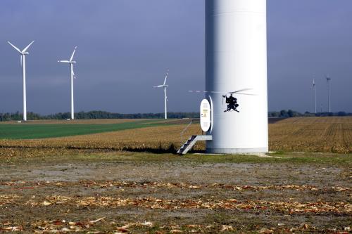 Flug im Windpark Flug im Windpark