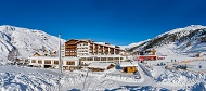 Winteraußenansicht des Hotels Hochfirst (c) Alexander Maria Lohmann