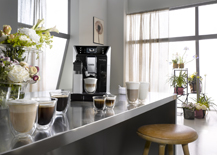 (FOTO: De'Longhi) Die PrimaDonna Class bietet eine große Auswahl an Kaffeespezialitäten. (FOTO: De'Longhi) Die PrimaDonna Class bietet eine große Auswahl an Kaffeespezialitäten.