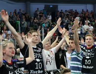 (Foto: hl-studios, Erlangen): HC Erlangen gewinnt und die Fans sind begeistert (Foto: hl-studios, Erlangen): HC Erlangen gewinnt und die Fans sind begeistert