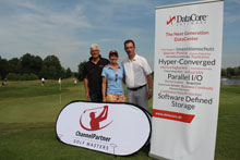 Stephan von Dreusche (DataCore), Michaela Gerg (Stifutng Schneekristalle) und Robert Thurnhofer (Dat Stephan von Dreusche (DataCore), Michaela Gerg (Stifutng Schneekristalle) und Robert Thurnhofer (Dat