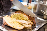 Leckerer gefüllter Weihnachtsbraten aus der Silberregion Karwendel