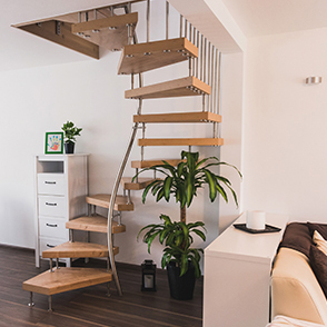 Die 1m²-Treppe garantiert eine hohe Sicherheit beim Treppensteigen. Die 1m²-Treppe garantiert eine hohe Sicherheit beim Treppensteigen.