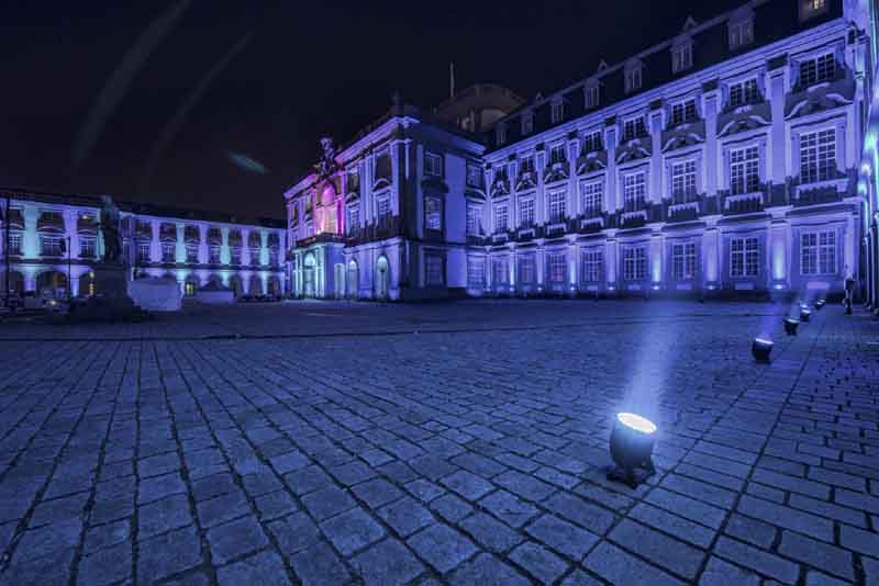 Ausleuchtung des Barockschlosses Mannheim mit Astera Scheinwerfern (Foto: Art Evolution Service)