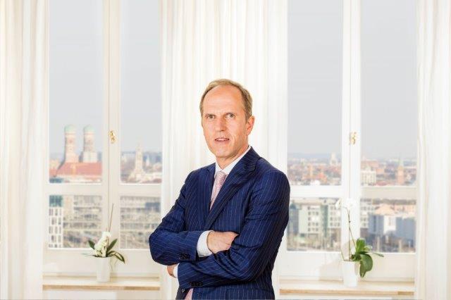 Norbert Verbücheln, (c), Geschäftsführer Mr. Lodge GmbH Norbert Verbücheln, (c), Geschäftsführer Mr. Lodge GmbH