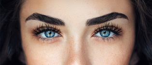 (FOTO: Beauty and More BaM GmbH) ARDELL Wimpern und Augenbrauenprodukte passen zu jedem Look (FOTO: Beauty and More BaM GmbH) ARDELL Wimpern und Augenbrauenprodukte passen zu jedem Look